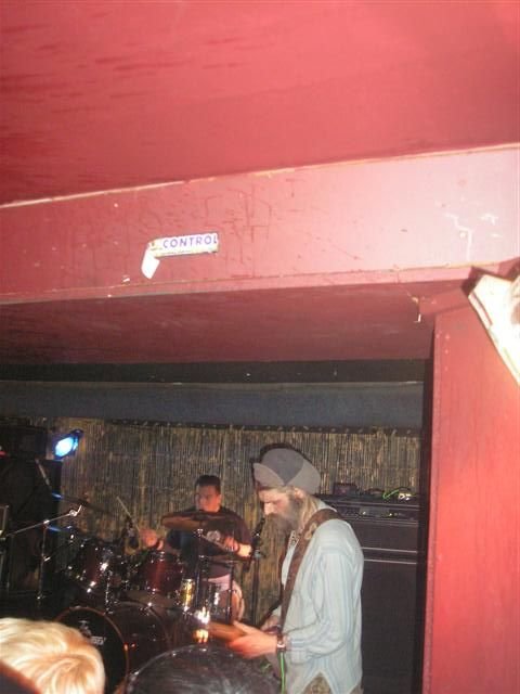 discharge16.jpg