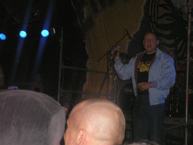 stomper98.jpg